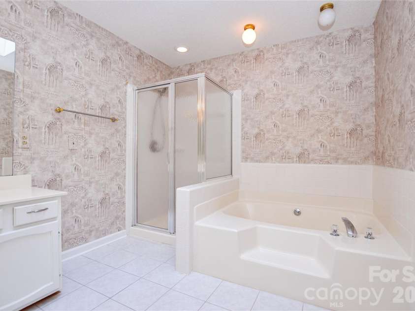 9604 Stanton Green Court, Charlotte, NC 28277.  MLS# CAR4393459, YatesRealty ID 30373. 