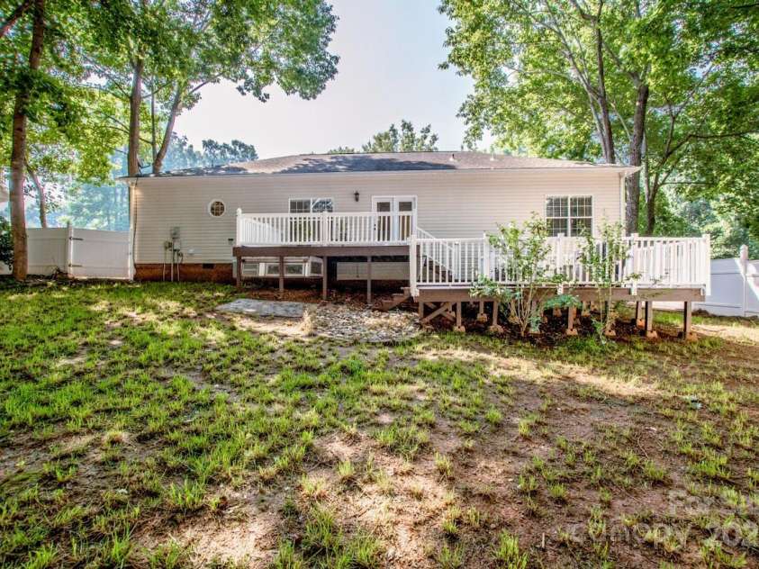 146 Valley Glen Drive, Troutman, NC 28166.  MLS# CAR4267527, YatesRealty ID 30375. 