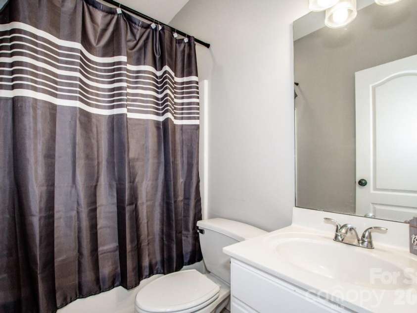 146 Valley Glen Drive, Troutman, NC 28166.  MLS# CAR4321225, YatesRealty ID 30375. 