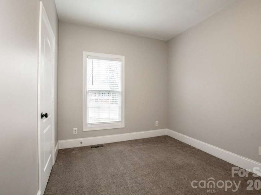 146 Valley Glen Drive, Troutman, NC 28166.  MLS# CAR4321225, YatesRealty ID 30375. 