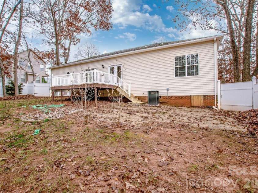 146 Valley Glen Drive, Troutman, NC 28166.  MLS# CAR4321225, YatesRealty ID 30375. 