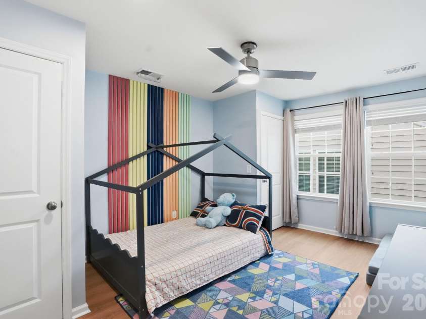 13314 Canterbury Castle Drive, Charlotte, NC 28273.  MLS# CAR4381794, YatesRealty ID 30376. 