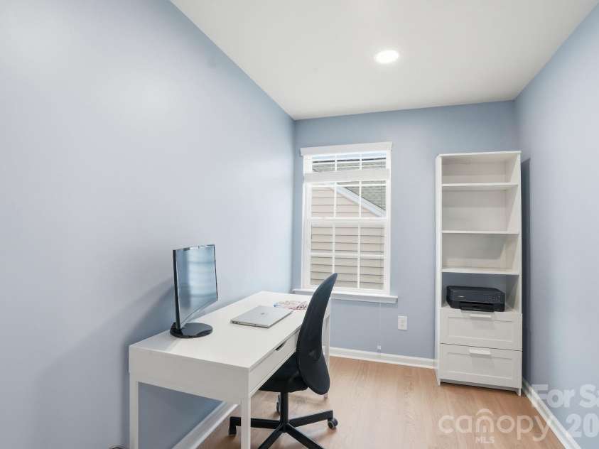 13314 Canterbury Castle Drive, Charlotte, NC 28273.  MLS# CAR4381794, YatesRealty ID 30376. 