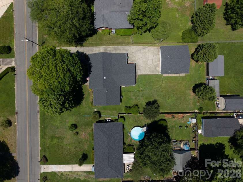 1920 Echo Lane, Gastonia, NC 28052.  MLS# CAR4384431, YatesRealty ID 30377. 