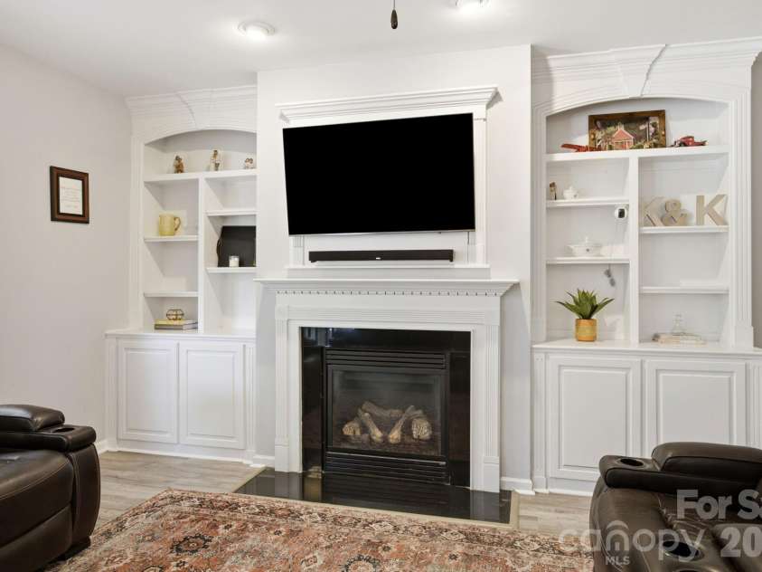 120 Louden Drive, Mooresville, NC 28115.  MLS# CAR4389862, YatesRealty ID 30378. 