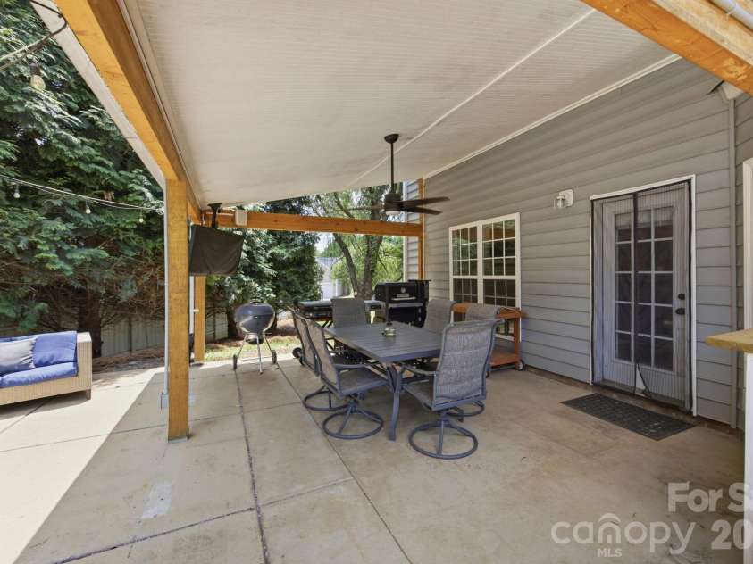 120 Louden Drive, Mooresville, NC 28115.  MLS# CAR4389862, YatesRealty ID 30378. 