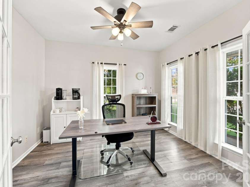 120 Louden Drive, Mooresville, NC 28115.  MLS# CAR4389862, YatesRealty ID 30378. 