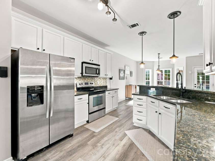 120 Louden Drive, Mooresville, NC 28115.  MLS# CAR4389862, YatesRealty ID 30378. 