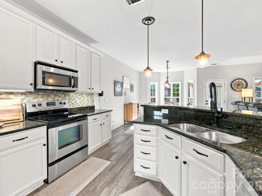120 Louden Drive, Mooresville, NC 28115.  MLS# CAR4389862, YatesRealty ID 30378. 