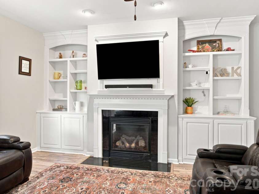 120 Louden Drive, Mooresville, NC 28115.  MLS# CAR4389862, YatesRealty ID 30378. 