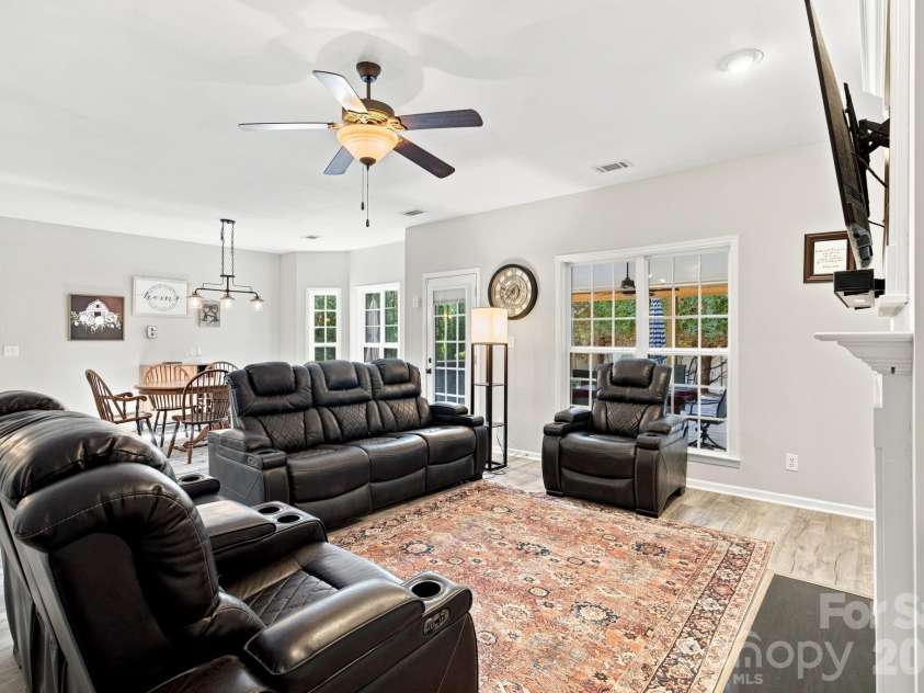 120 Louden Drive, Mooresville, NC 28115.  MLS# CAR4389862, YatesRealty ID 30378. 