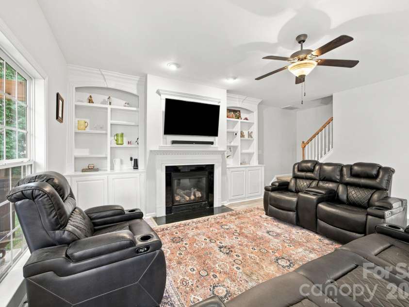 120 Louden Drive, Mooresville, NC 28115.  MLS# CAR4389862, YatesRealty ID 30378. 