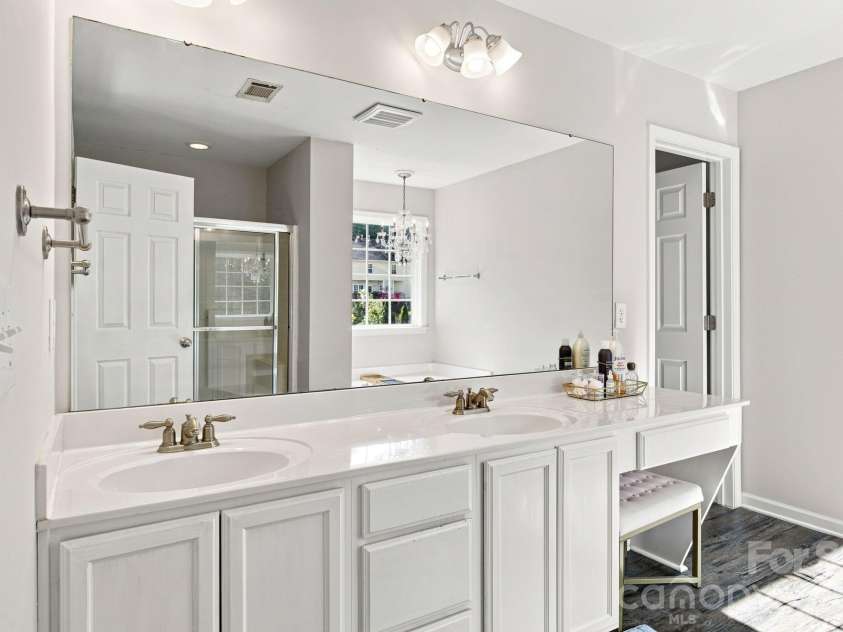 120 Louden Drive, Mooresville, NC 28115.  MLS# CAR4389862, YatesRealty ID 30378. 