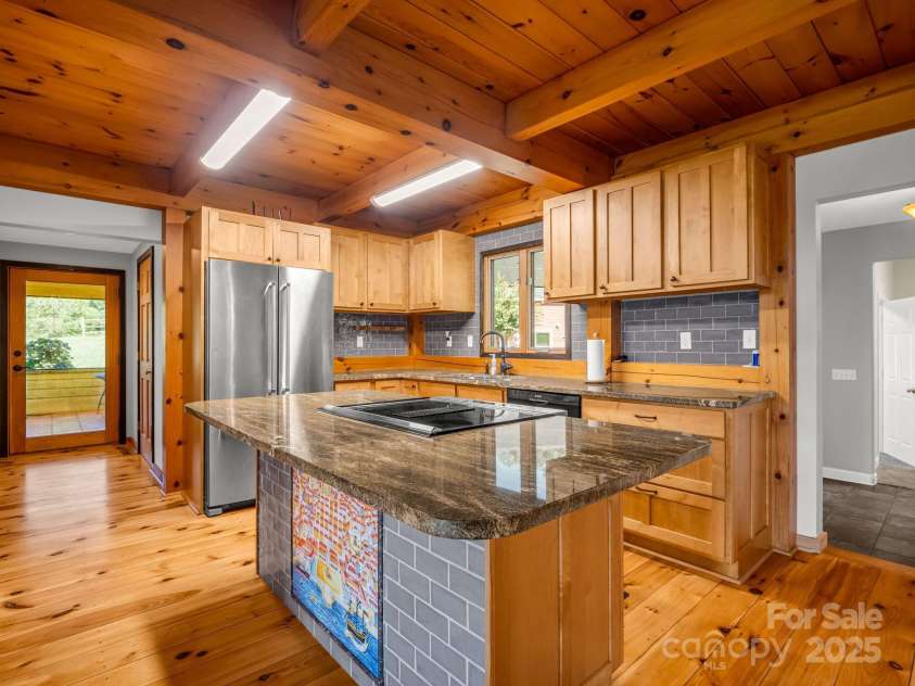 1050 Hunting Country Road, Tryon, NC 28782.  MLS# CAR4302671, YatesRealty ID 3038. Kitchen