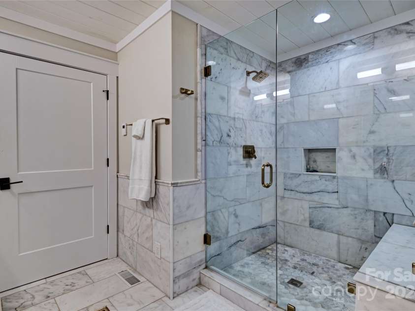 850 Little Terrapin Road, Cashiers, NC 28717.  MLS# CAR4166217, YatesRealty ID 3038. 