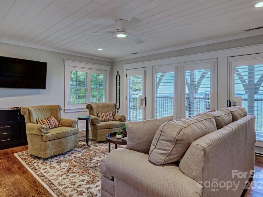 850 Little Terrapin Road, Cashiers, NC 28717.  MLS# CAR4166217, YatesRealty ID 3038. 