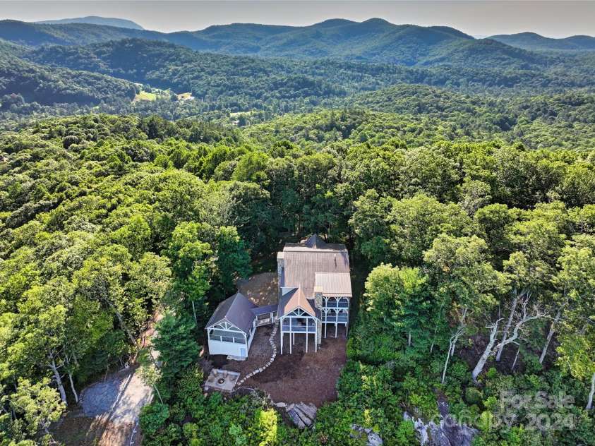 850 Little Terrapin Road, Cashiers, NC 28717.  MLS# CAR4166217, YatesRealty ID 3038. 