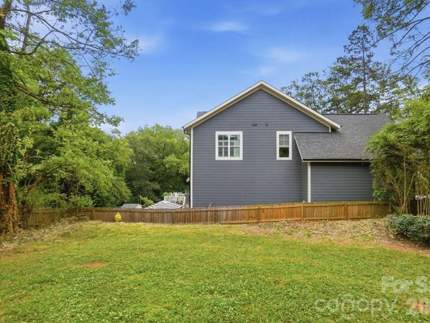 1204 Condon Street, Charlotte, NC 28216.  MLS# CAR4392224, YatesRealty ID 30380. 