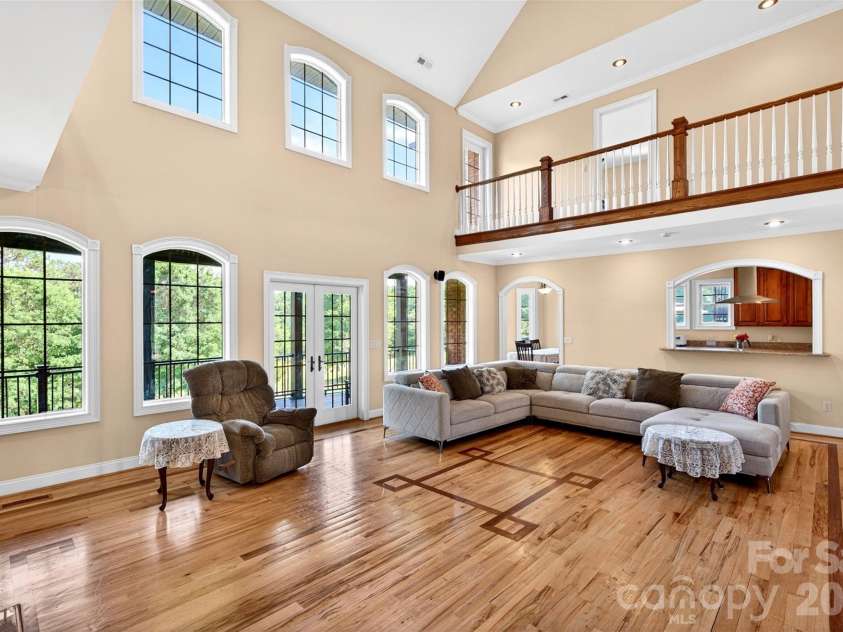 502 Hickory Hollow Road, Inman, SC 29349.  MLS# CAR4383931, YatesRealty ID 30381. 