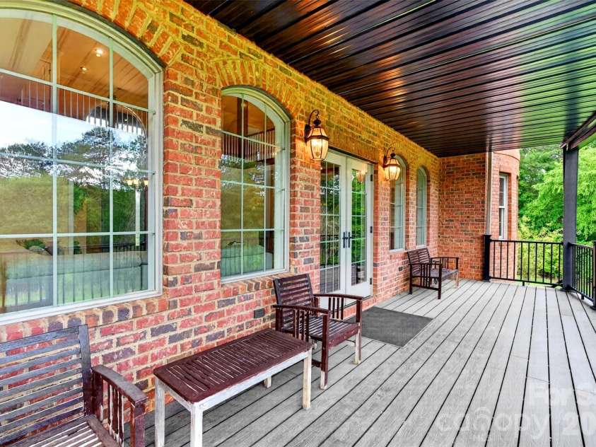 502 Hickory Hollow Road, Inman, SC 29349.  MLS# CAR4383931, YatesRealty ID 30381. 