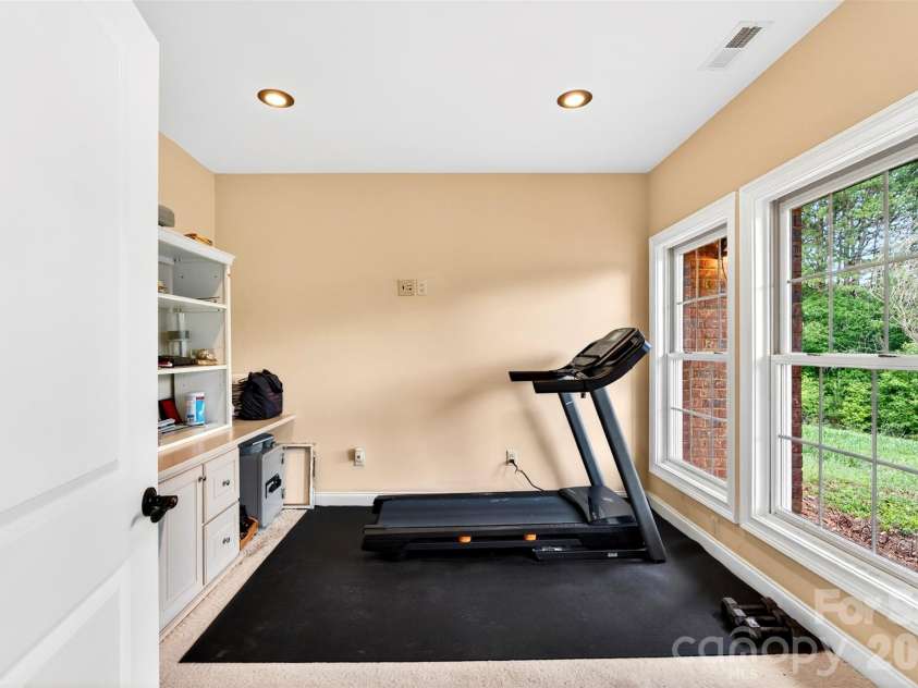 502 Hickory Hollow Road, Inman, SC 29349.  MLS# CAR4383931, YatesRealty ID 30381. 