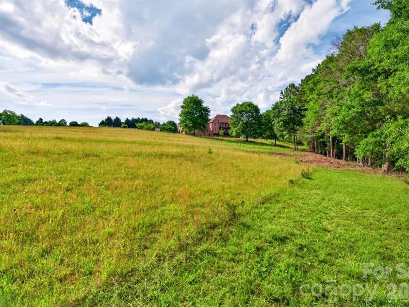 502 Hickory Hollow Road, Inman, SC 29349.  MLS# CAR4383931, YatesRealty ID 30381. 