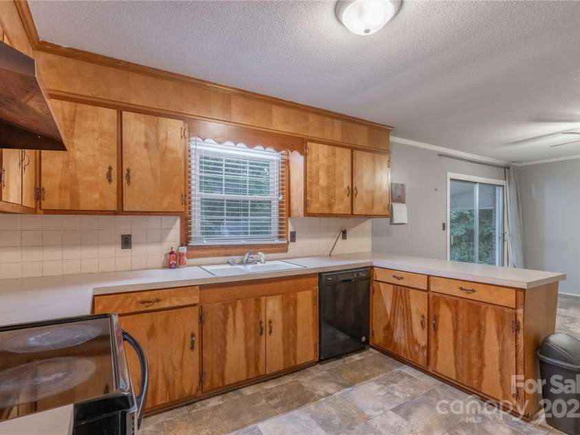 1132 Arbor Drive, Salisbury, NC 28144.  MLS# CAR4272753, YatesRealty ID 30382. 