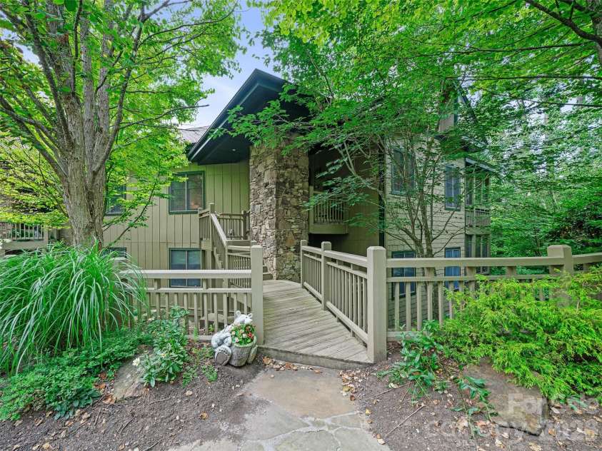 530 Andrew Banks Road, Burnsville, NC 28714.  MLS# CAR4413512, YatesRealty ID 30382. Easily accessible