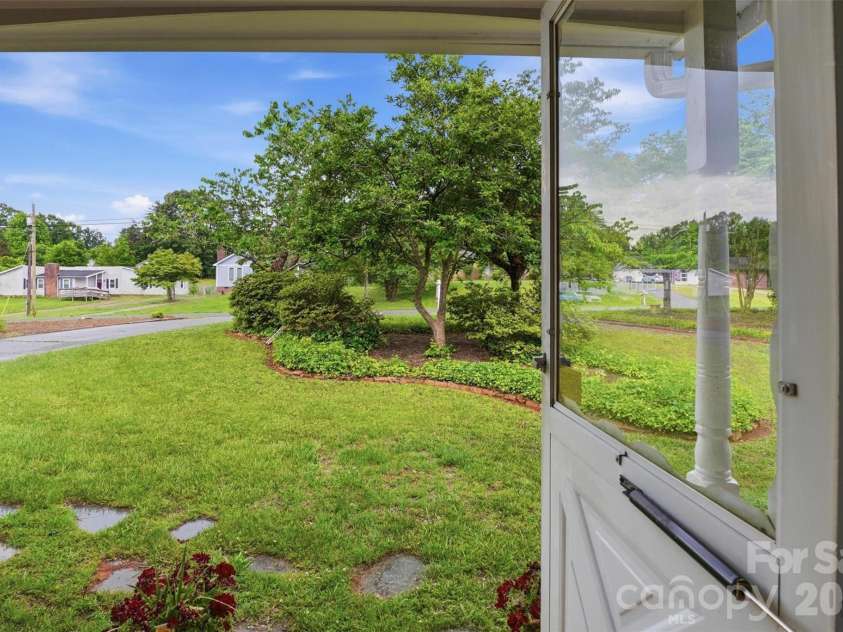 2848 Walter Drive, Concord, NC 28027.  MLS# CAR4383876, YatesRealty ID 30383. 