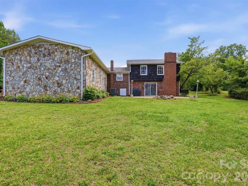 2848 Walter Drive, Concord, NC 28027.  MLS# CAR4383876, YatesRealty ID 30383. 