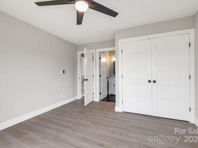 45 Horizon Way, Alexander, NC 28701.  MLS# CAR4289234, YatesRealty ID 30384. 