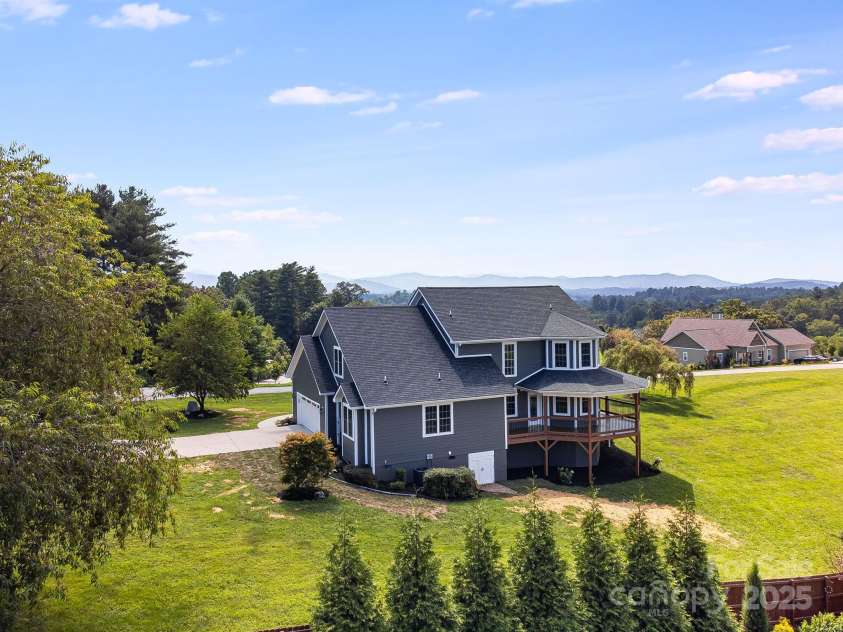 45 Horizon Way, Alexander, NC 28701.  MLS# CAR4289234, YatesRealty ID 30384. 