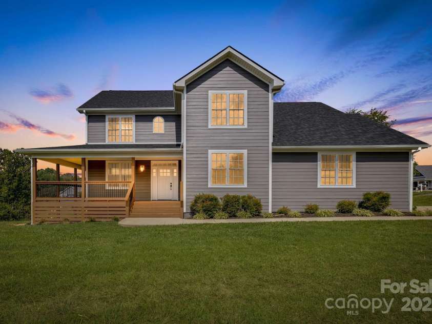 45 Horizon Way, Alexander, NC 28701.  MLS# CAR4289234, YatesRealty ID 30384. 