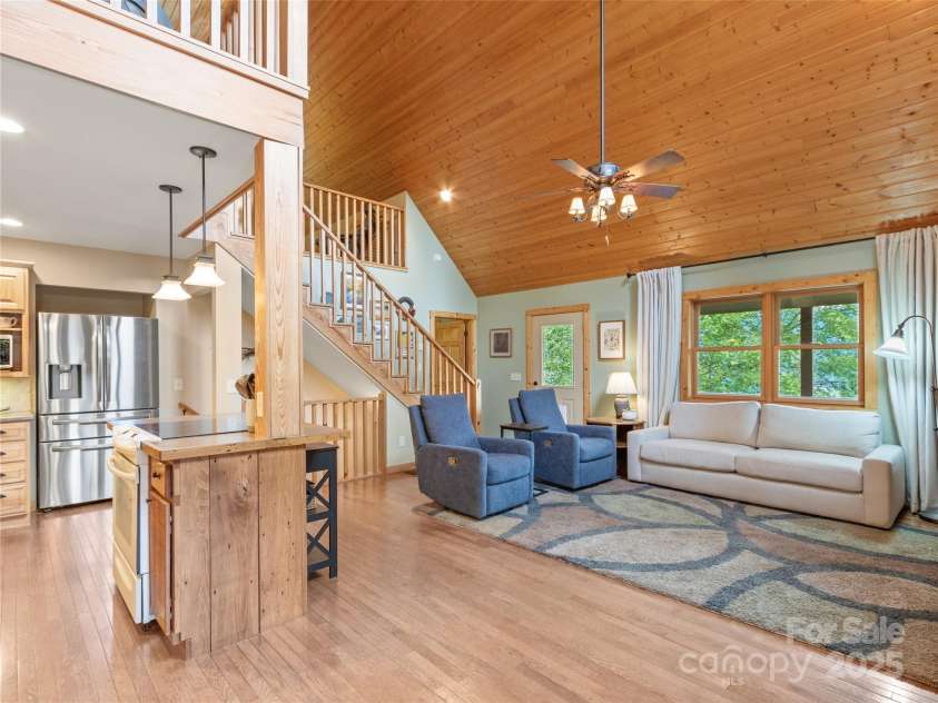 272 Appaloosa Trail, Burnsville, NC 28714.  MLS# CAR4287221, YatesRealty ID 30385. 