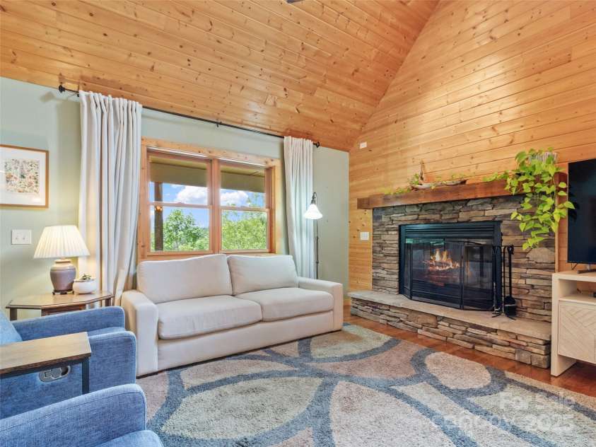 272 Appaloosa Trail, Burnsville, NC 28714.  MLS# CAR4287221, YatesRealty ID 30385. 