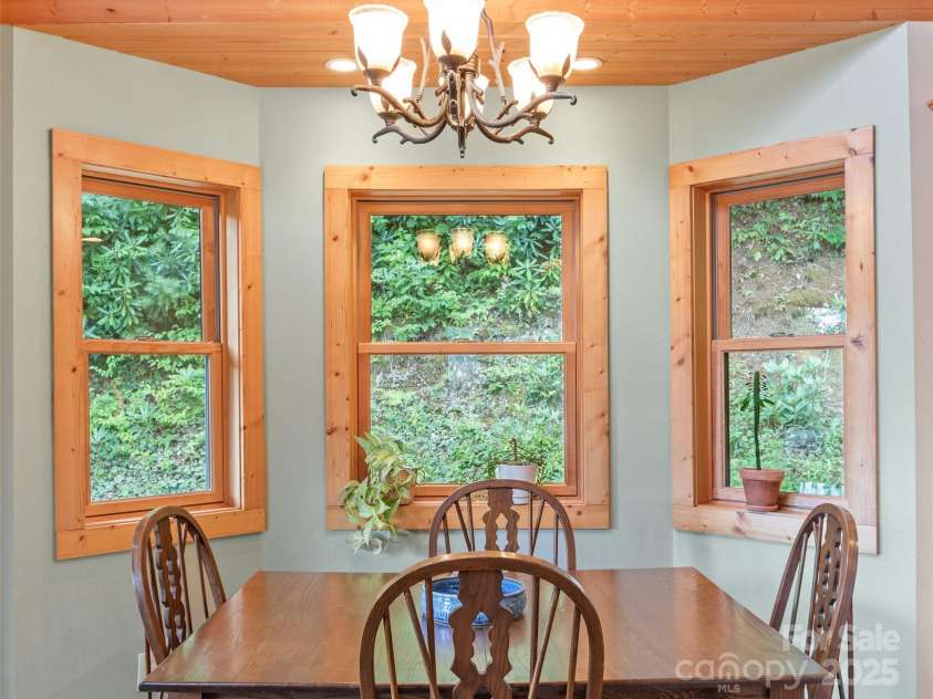 272 Appaloosa Trail, Burnsville, NC 28714.  MLS# CAR4287221, YatesRealty ID 30385. 