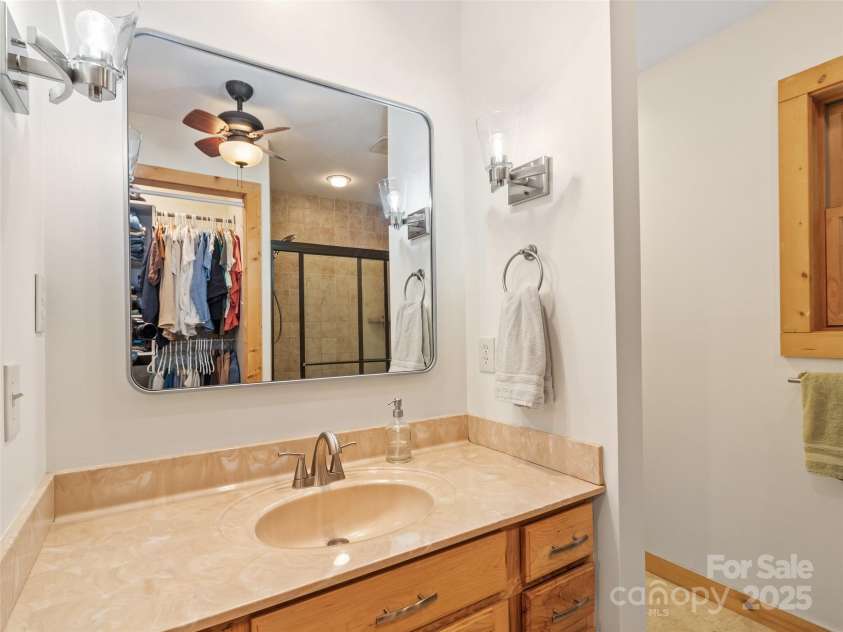 272 Appaloosa Trail, Burnsville, NC 28714.  MLS# CAR4287221, YatesRealty ID 30385. 