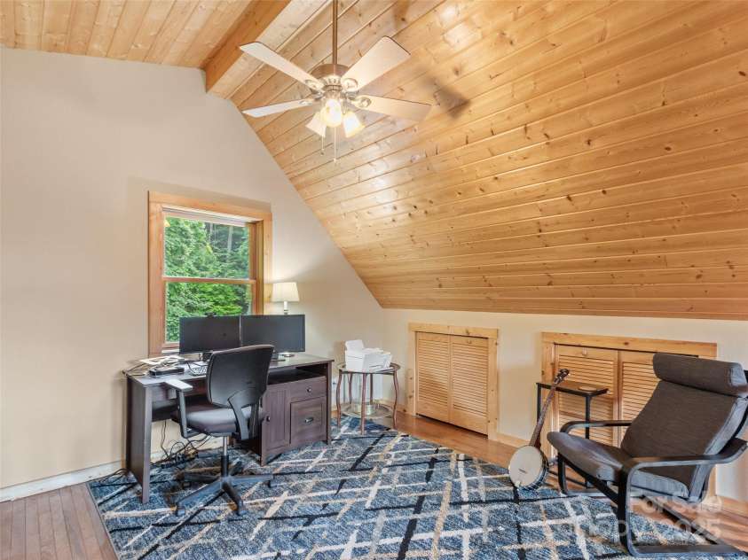 272 Appaloosa Trail, Burnsville, NC 28714.  MLS# CAR4287221, YatesRealty ID 30385. 