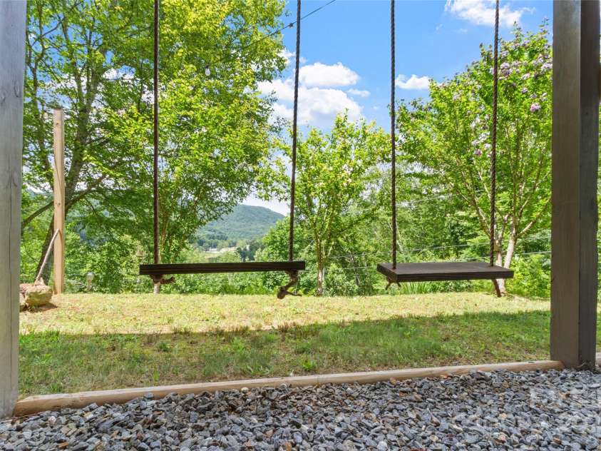 272 Appaloosa Trail, Burnsville, NC 28714.  MLS# CAR4287221, YatesRealty ID 30385. 