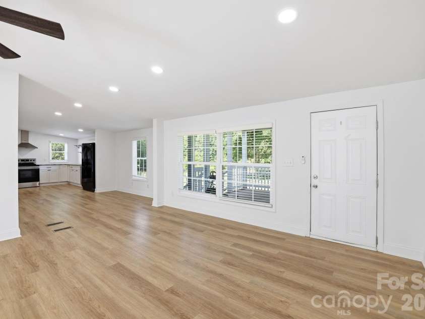 9644 Blackwelder Road, Fort Mill, SC 29707.  MLS# CAR4381870, YatesRealty ID 30387. 