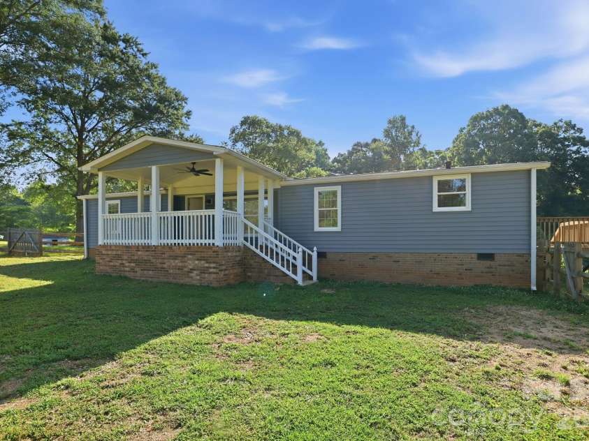 9644 Blackwelder Road, Fort Mill, SC 29707.  MLS# CAR4381870, YatesRealty ID 30387. 