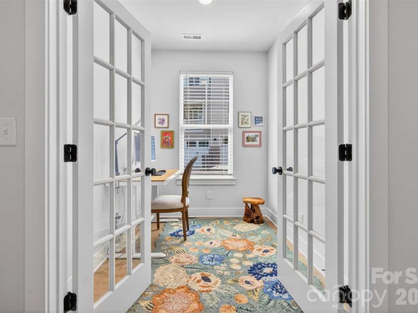 106 Wesser Street, Davidson, NC 28036.  MLS# CAR4382368, YatesRealty ID 30388. A Light-Filled Room