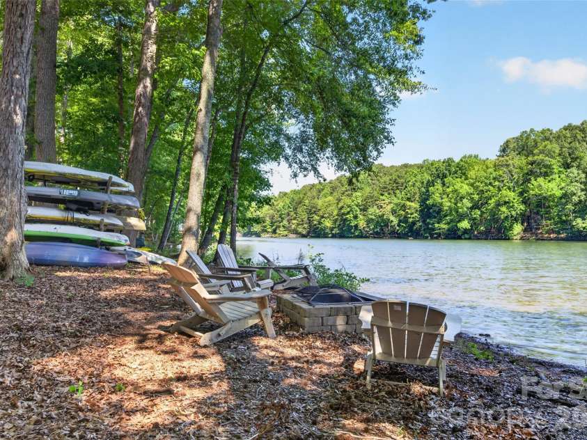 106 Wesser Street, Davidson, NC 28036.  MLS# CAR4382368, YatesRealty ID 30388. Canoe/Kayak Launch