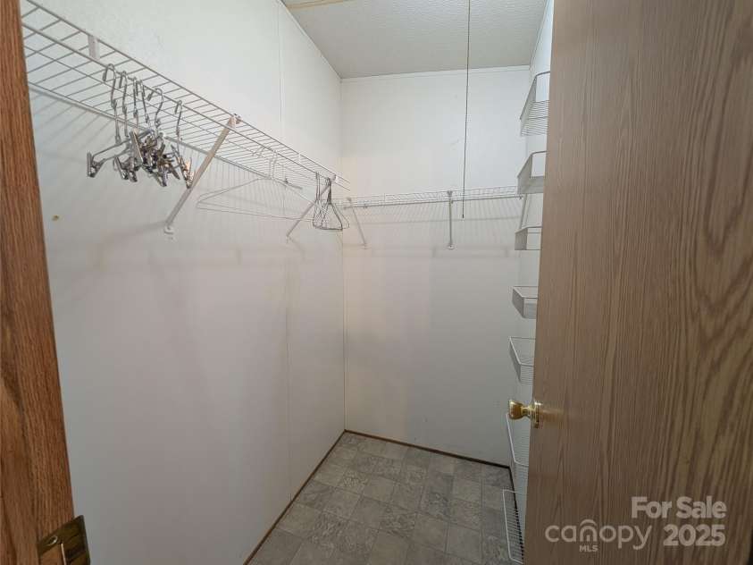 862 Bethesda Road, Statesville, NC 28677.  MLS# CAR4288781, YatesRealty ID 30388. 