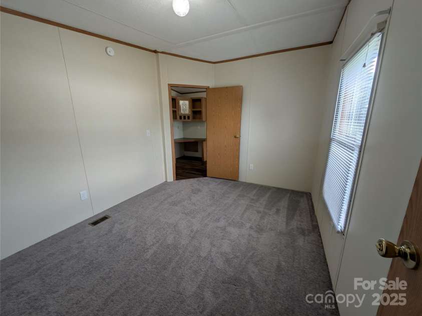 862 Bethesda Road, Statesville, NC 28677.  MLS# CAR4288781, YatesRealty ID 30388. 