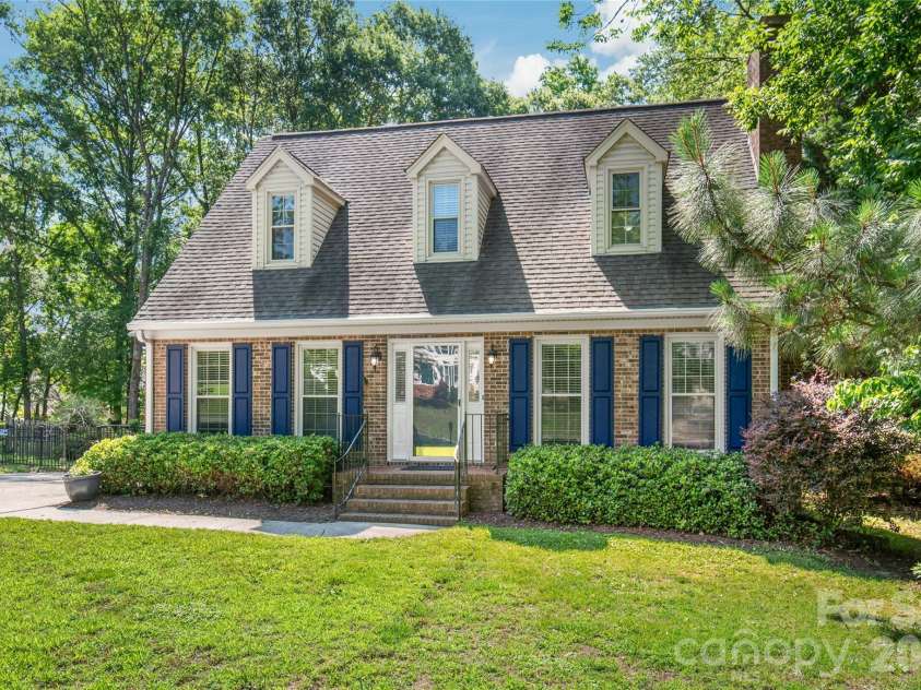 3216 Hitching Post Lane, Rock Hill, SC 29732.  MLS# CAR4371992, YatesRealty ID 30389. Cape Cod Home Front Exterior