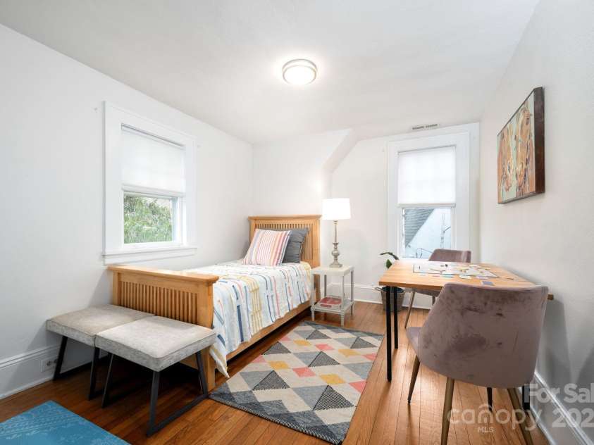 67 Westover Drive, Asheville, NC 28801.  MLS# CAR4288479, YatesRealty ID 30389. Second Bedroom