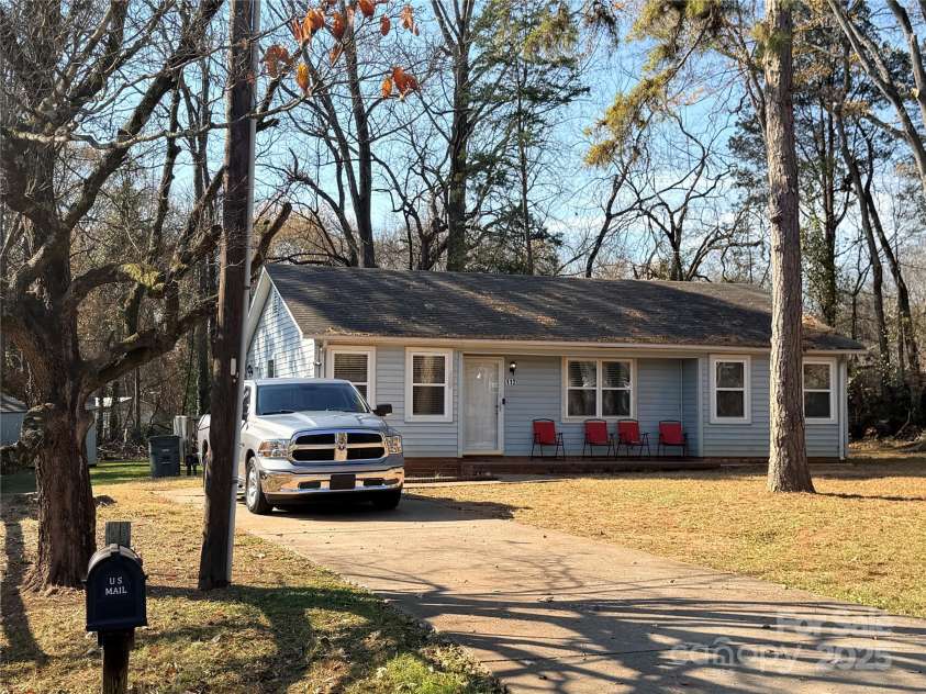 112 Cedar Drive, Salisbury, NC 28147.  MLS# CAR4322875, YatesRealty ID 3039. 