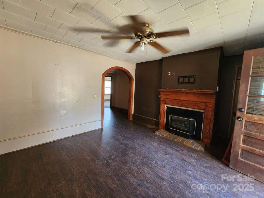 1222 Sparrow Springs Road, Kings Mountain, NC 28086.  MLS# CAR4226665, YatesRealty ID 3039. 