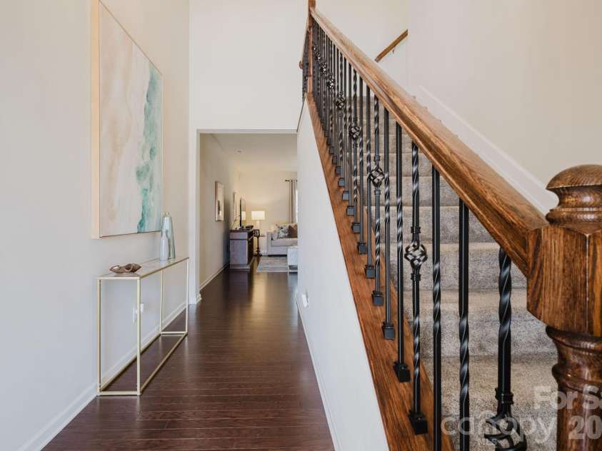 2215 Whitford Lane, Charlotte, NC 28210.  MLS# CAR4335370, YatesRealty ID 3039. 